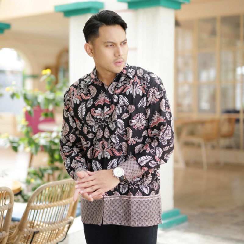 Batik Pria Lengan Panjang Gus Azmi BATIK AZMIL HRB026 motif KERATONAN Kode 002 size M L XL XXL Regul