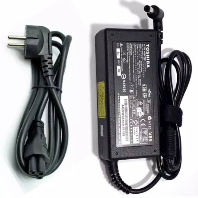 TOSHIBA Adaptor Charger laptop