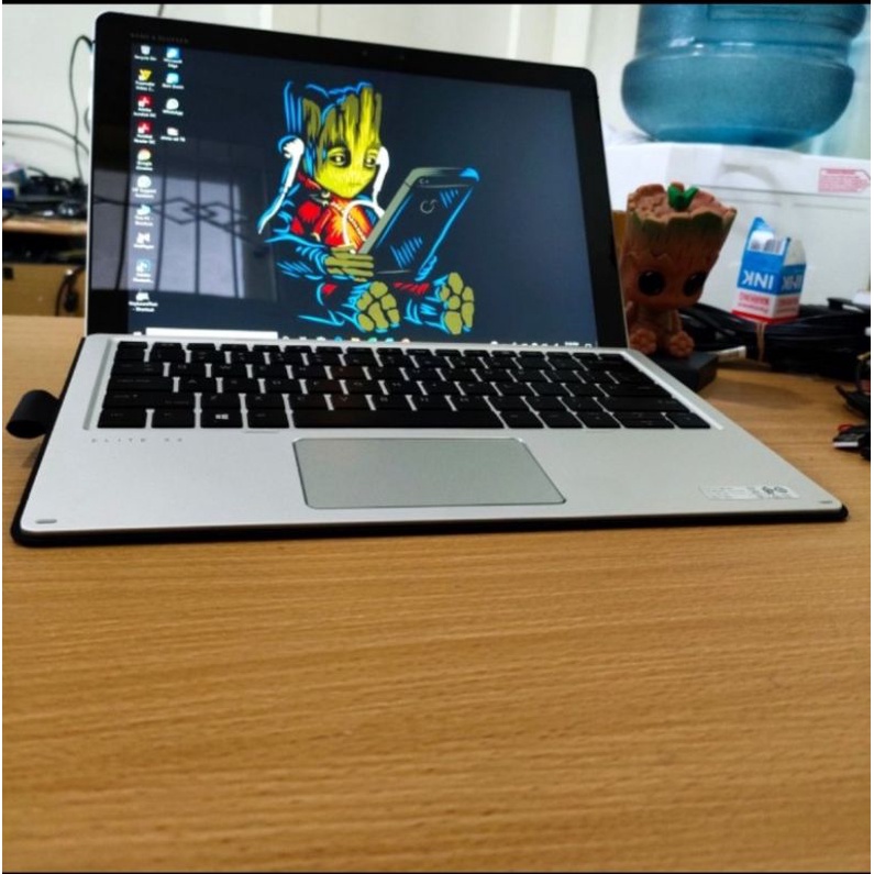 Laptop Hp elite x2 core i5 gen 7 ram 8gb ssd 256gb layar 12 inch keyboard