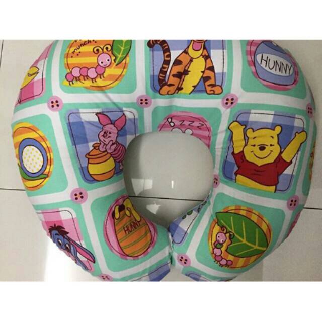 bantal menyusui ( bansui / nursing pillow) pooh