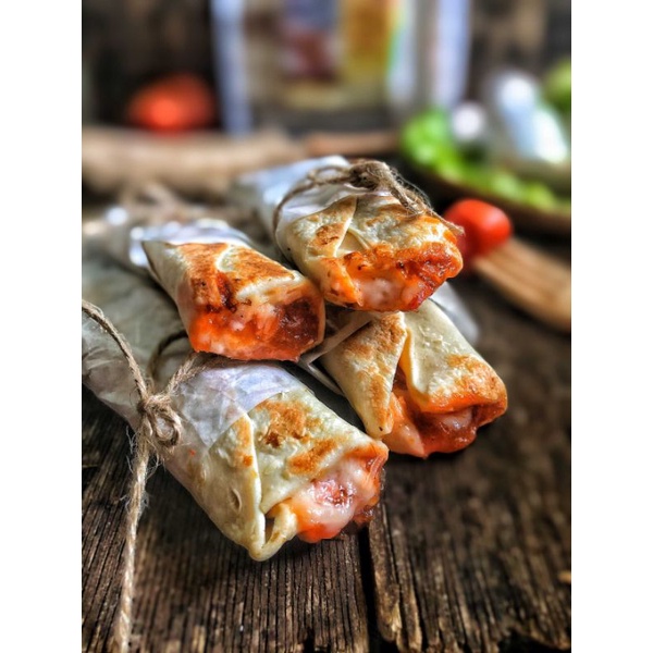 

KEBAB FROZEN ENDUL MEDIUM MOZZARELLA FULL DAGING PEDAS / TOMAT 900GRAM