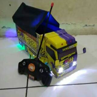  Miniatur  truk  bos muda remote control variasi lampu dan 