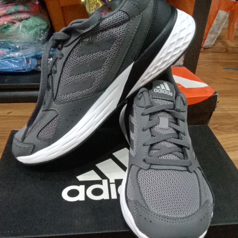 Sepatu Adidas Responden run FY9586