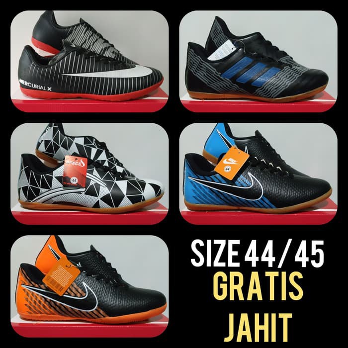 sepatu futsal size 44-45
