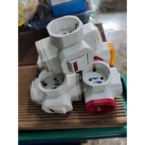 steker T arde/ cok cabang 3 dengan saklar