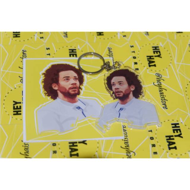 

Ganci akrilik dan stiker laminasi glossy Marcelo Vieira