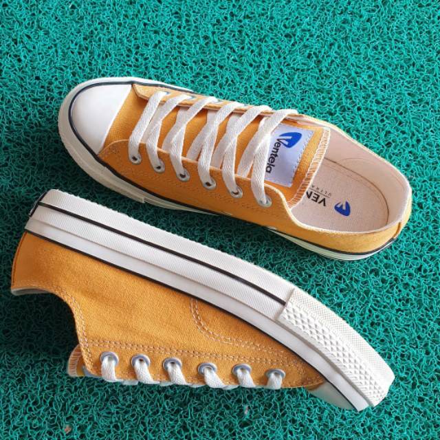 SEPATU VENTELA BTS LOW DARK YELLOW