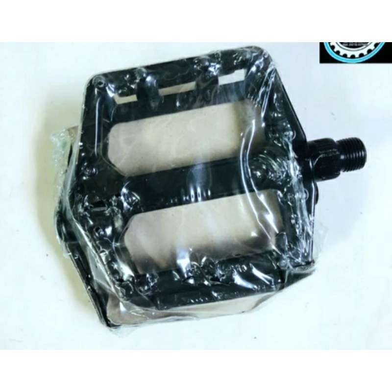 PEDAL SEPEDA Gir Langsung Besi Hitam