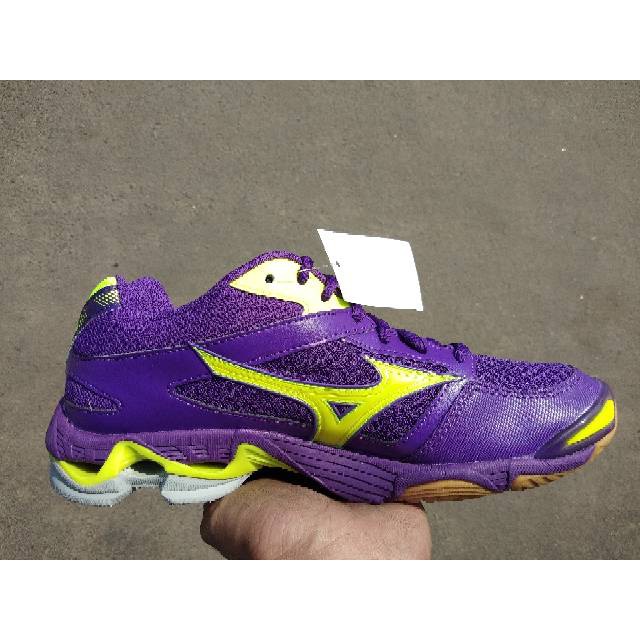 mizuno wave bolt 6 yellow