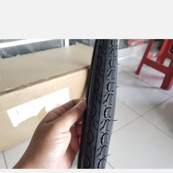 Ban luar tire Kenda KWEST size 26x1,25 wired