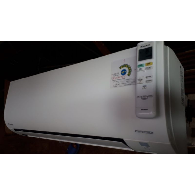 AC DAIKIN 1 PK INVERTER + PEMASANGAN