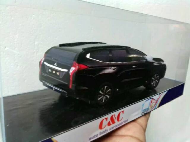 diecast pajero sport