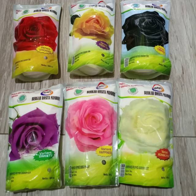 Mawar pewangi laundry brm 900ml