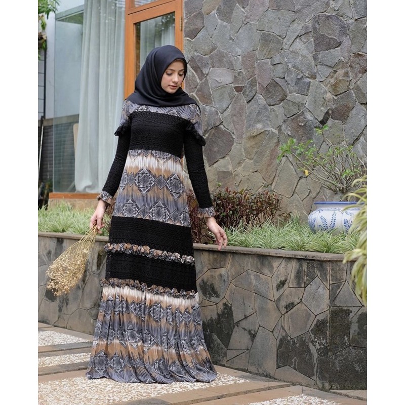 Mahira Dress by Javina_official