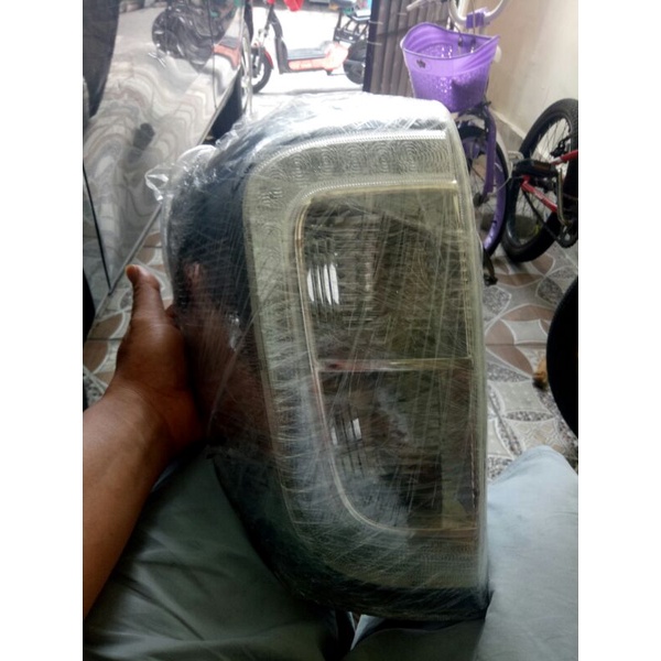 stoplamp lampu belakang terios 2015