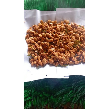 

kacang daun jeruk ori 250 g