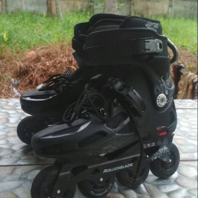sepatu roda inline skate Rollerblade twister 243 bekas seken