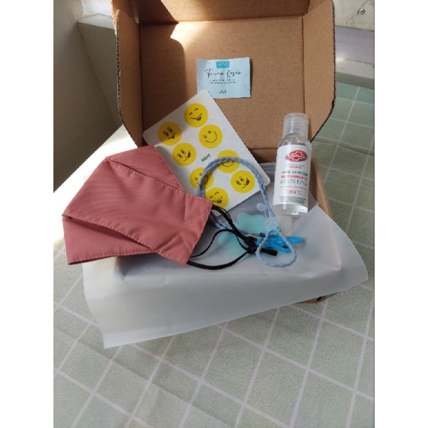 kit masker dan hampers kesehatan