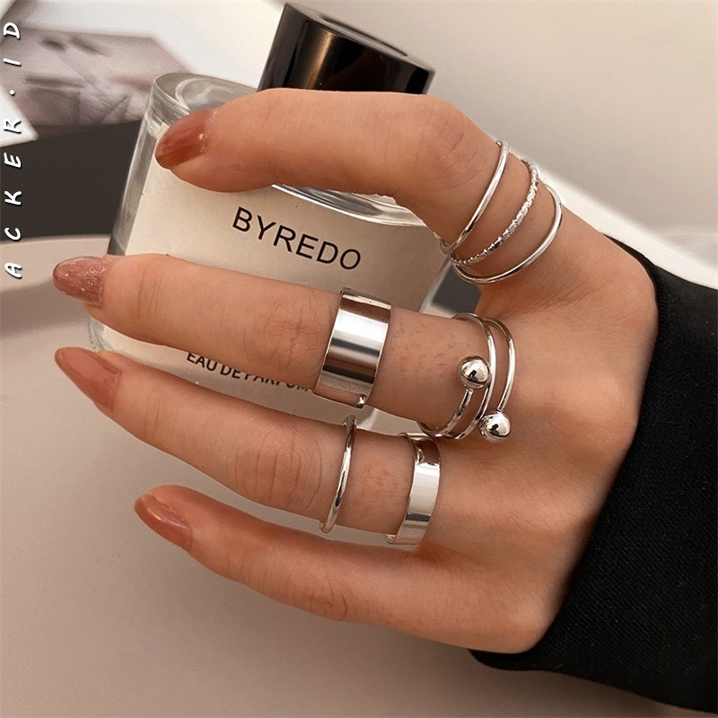 5pcs / Set Cincin Multilayer Model Terbuka Bahan Alloy Untuk Wanita