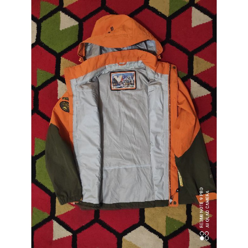 MILLET LIMITED JAKET GUNUNG OUTDOOR