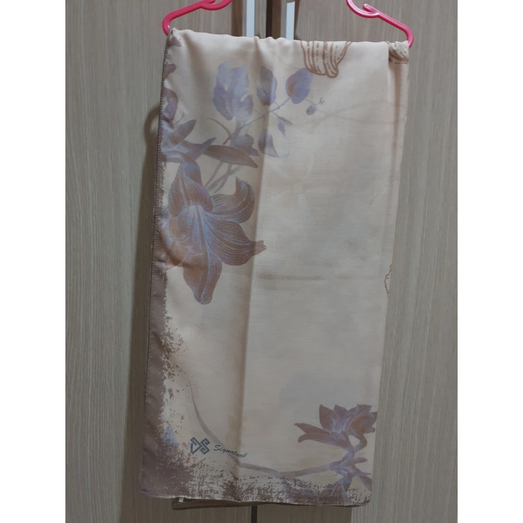 Jual Preloved Hijab square by DS (Dyah Suminar)