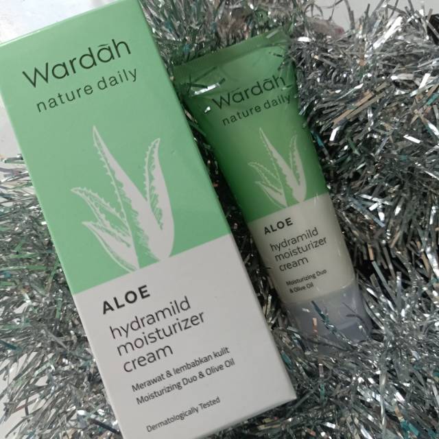 WARDAH NATURE DAILY ALOE