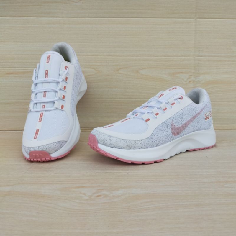 Sepatu Wanita Nike Zoom Sepatu Nike Zumba Senam Running Terbaru Sepatu Nike Pink-Putih Peach