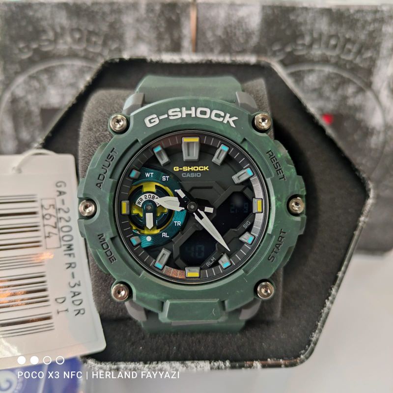 G-Shock GA-2200MFR-3ADR /  GA 2200MFR 3A / GA 2200 / GA2200