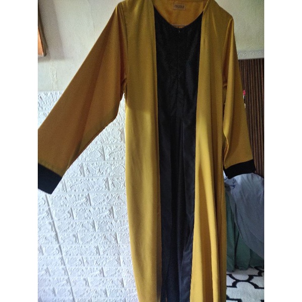 gamis mozbue preloved