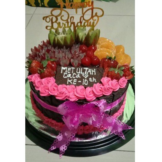 

kue ultah toping buah segar