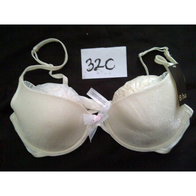 Bra branded size 32c