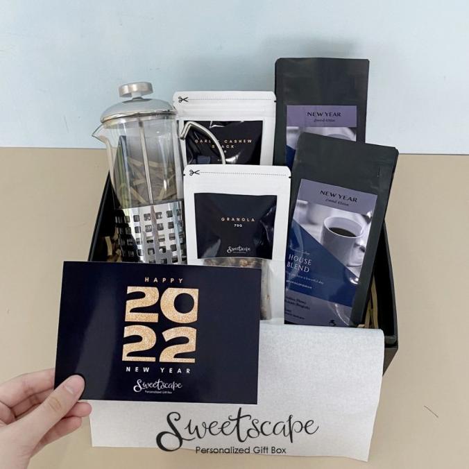 

GIFT BOX PACKAGE 4-PAKET NEW YEAR HAMPERS 4 - CORPORATE HAMPERS FGBV61352
