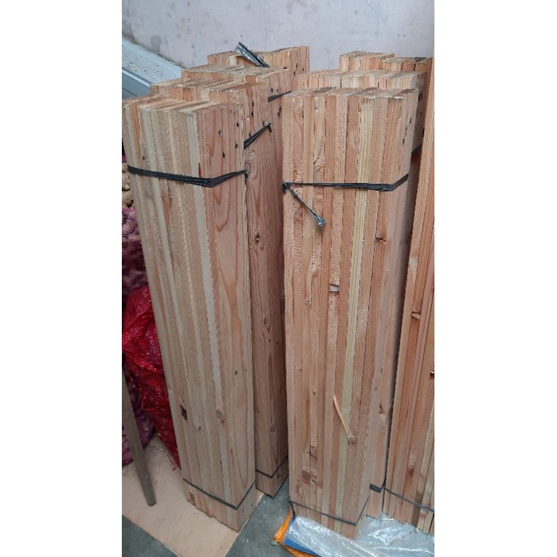 Kayu Pinus Jati Belanda merah eks palet