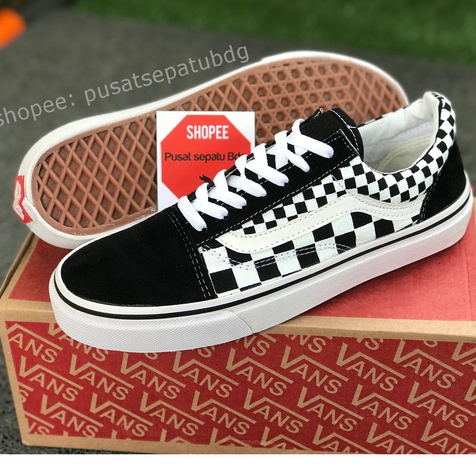 SEPATU VANS OLDSKOOL CHECKERBOARD MIX BLACK WHITE