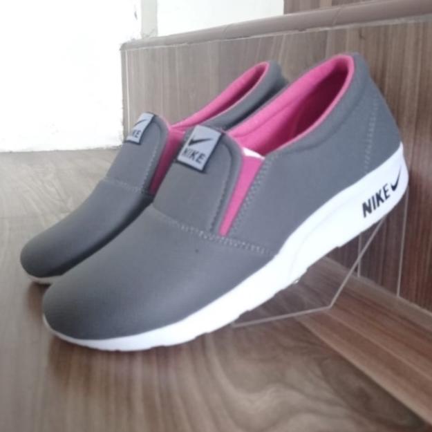 ア SEPATU SEKOLAH/OLAH RAGA WANITA HITAM POLOS MODEL  Update