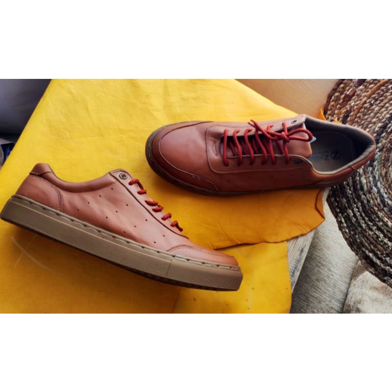 Sepatu Casual Kulit Leonardo