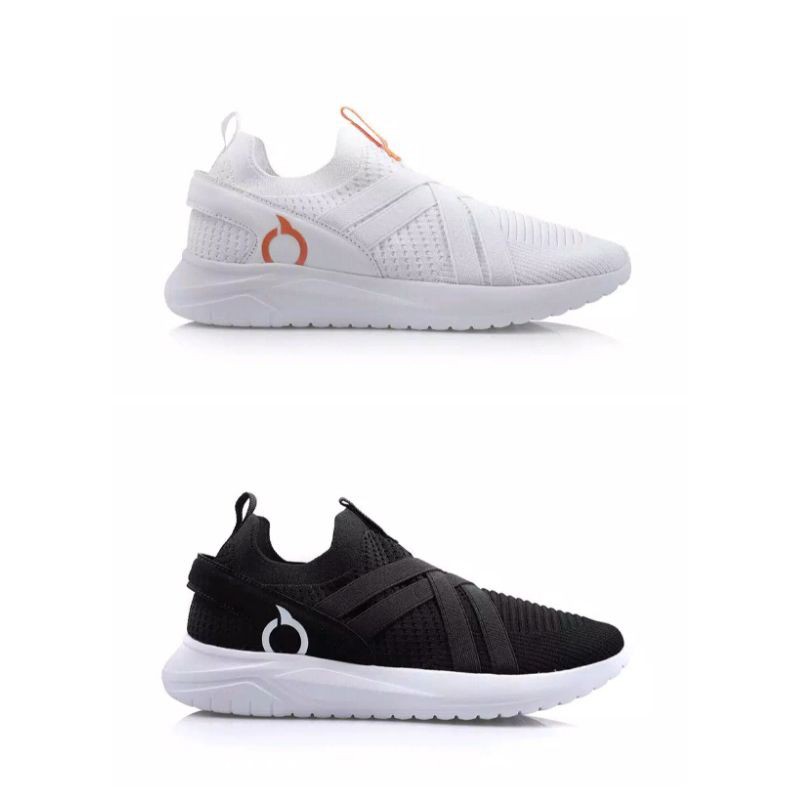 Sepatu Running Ortuseight Swift - All white and Black white