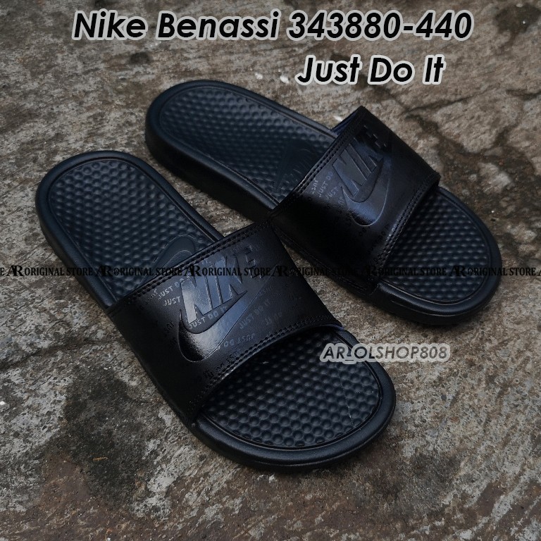 sandal nike benassi original