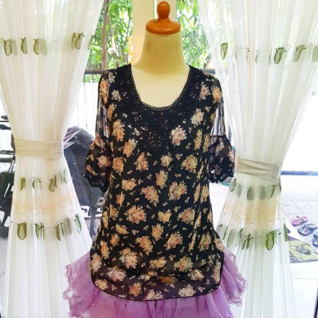 Layla Rose Black Top