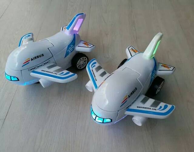 Mainan anak laki laki  Pesawat Airbus deformation Robot Warrior Super Power no. 8995