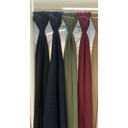 buttonscarves tapis embos navy