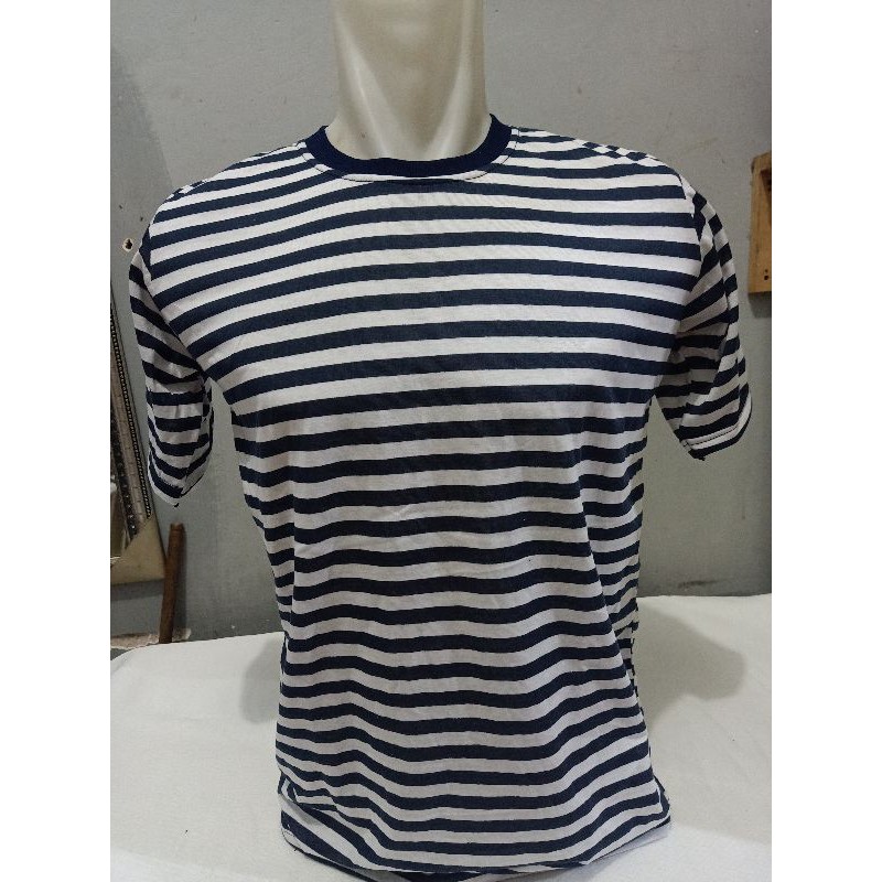 kaos stripe hitam putih medium size S-5XL