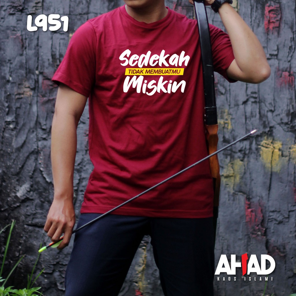 Kaos Islami Ahad - Sedekah Tidak Membuatmu Miskin - L949