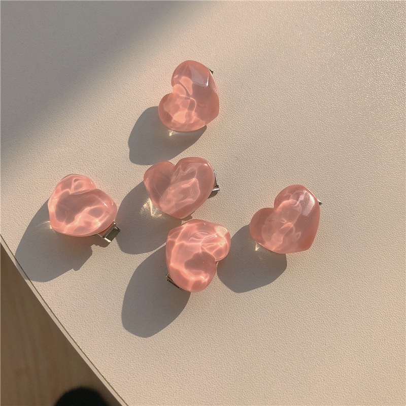 1pc Jepit Rambut Bentuk Hati Warna Pink Bahan Resin Untuk Wanita