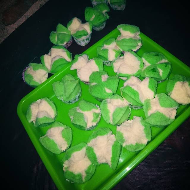 

Bolu Kukus