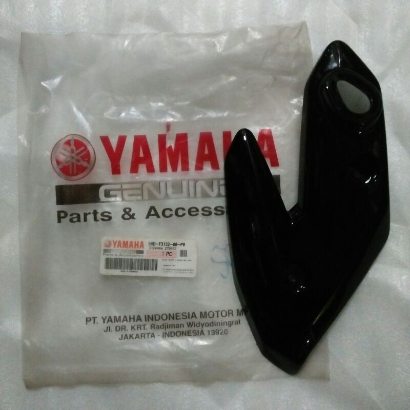 cover kuping lampu depan kanan Yamaha Scorpio Z New hitam original kode part 54D F3132 00 P0