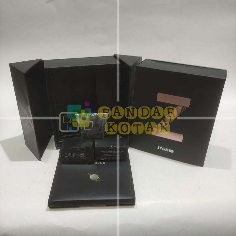 

Dus box kotak Samsung Z Fold2 5G Full Set