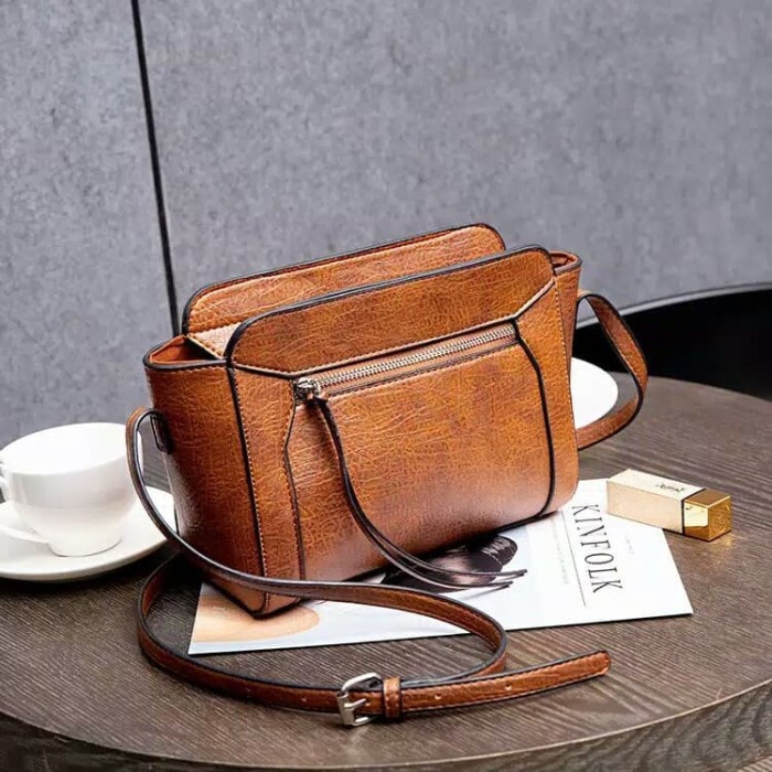 Terbaru tas wanita stradivarius/tas selempang/tas branded/tas import/slingbag - Hitam