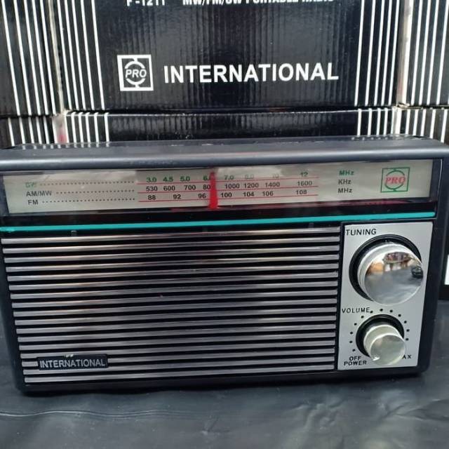 Radio International F-1211 model jadul Big Sound Radio portable AM FM