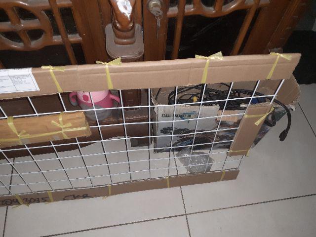 Kawat Ram Pajangan Dinding Aksesoris Hp Ukuran 95 X 45 Cm